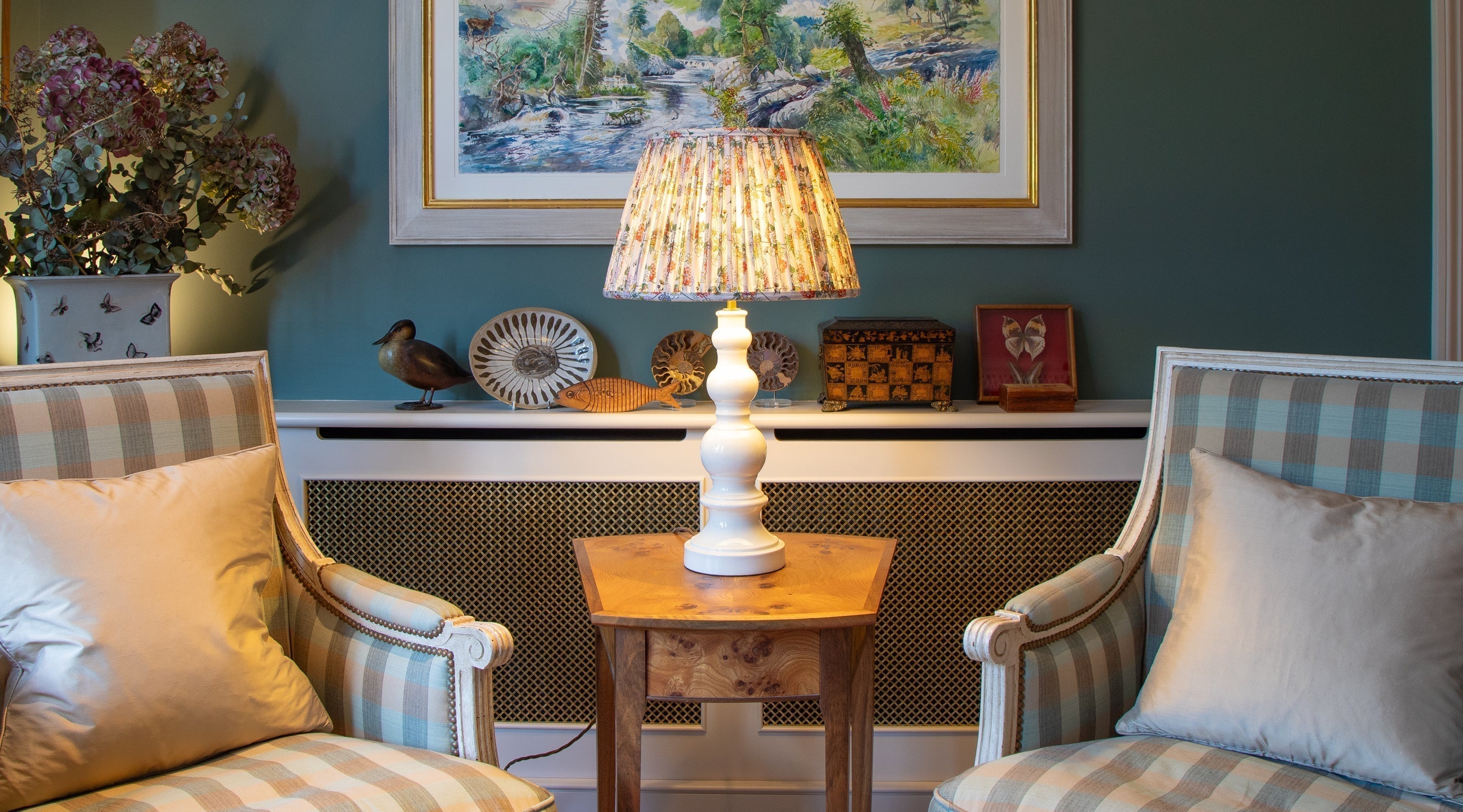 Neutral vs Patterned Lampshades in Modern Interiors: Which style works best?