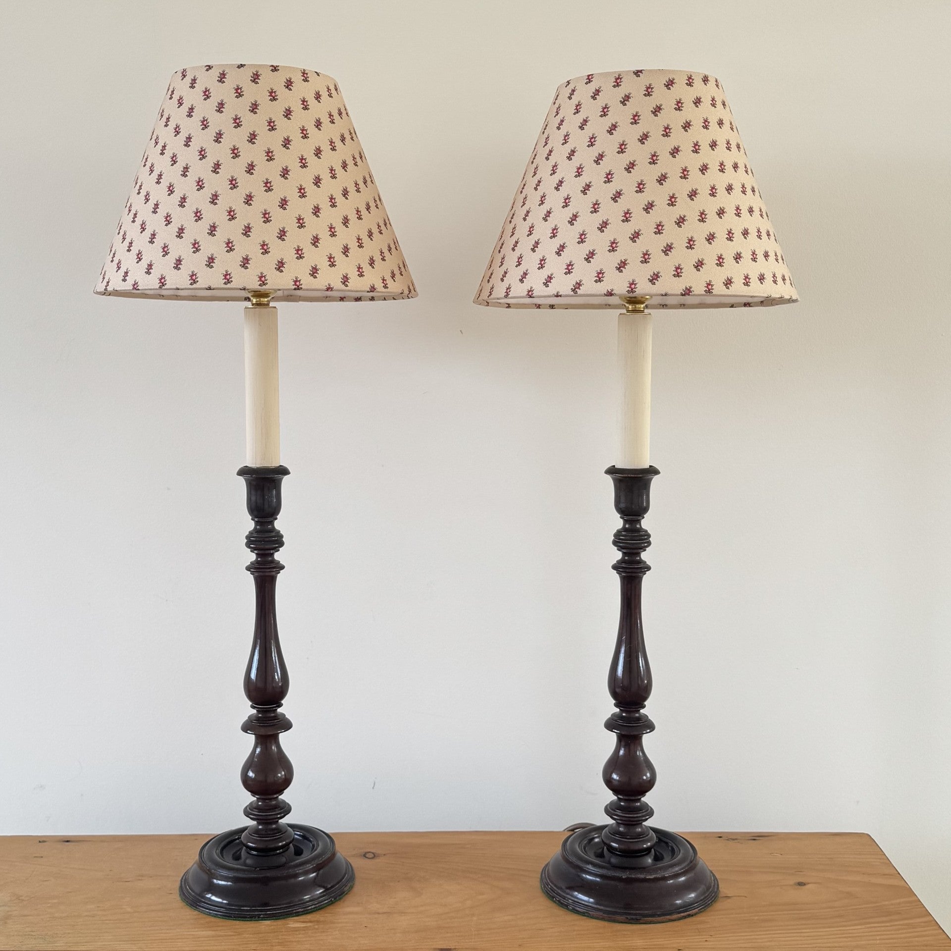 Vintage pair of turned wooden candlestick table lamps