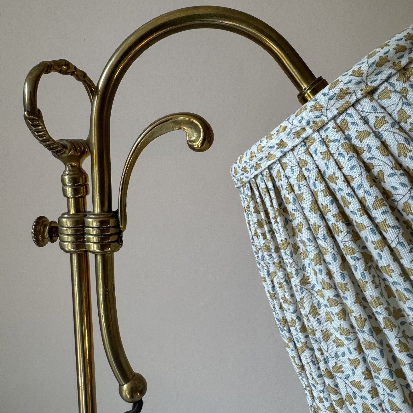 Vintage Swan Neck Brass Desk Lamp