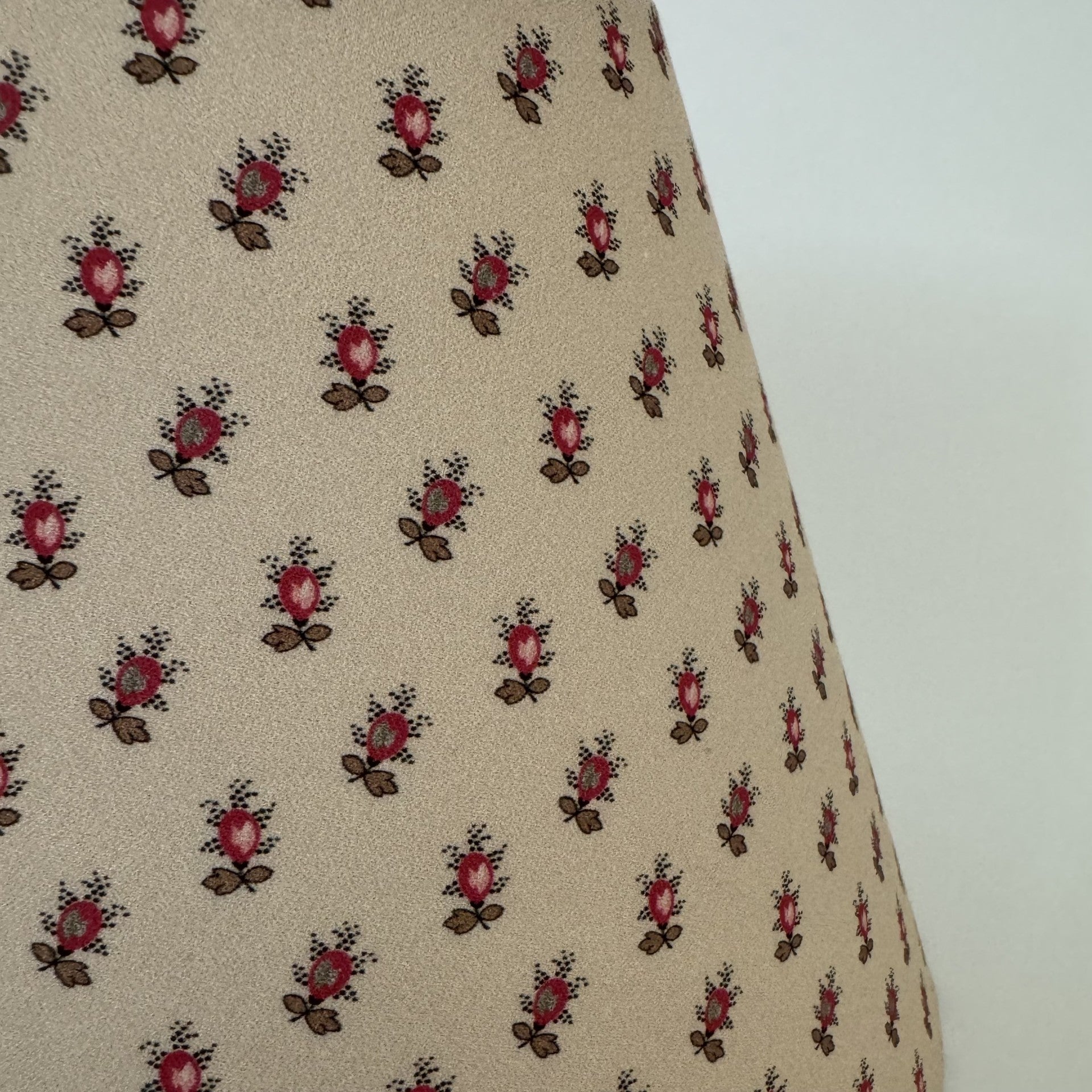 10" Empire Rosebud Fabric Laminated Shade