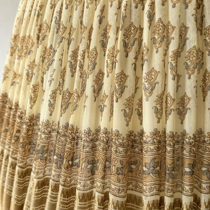 17" Pembroke Saree Cream with Aged Gold