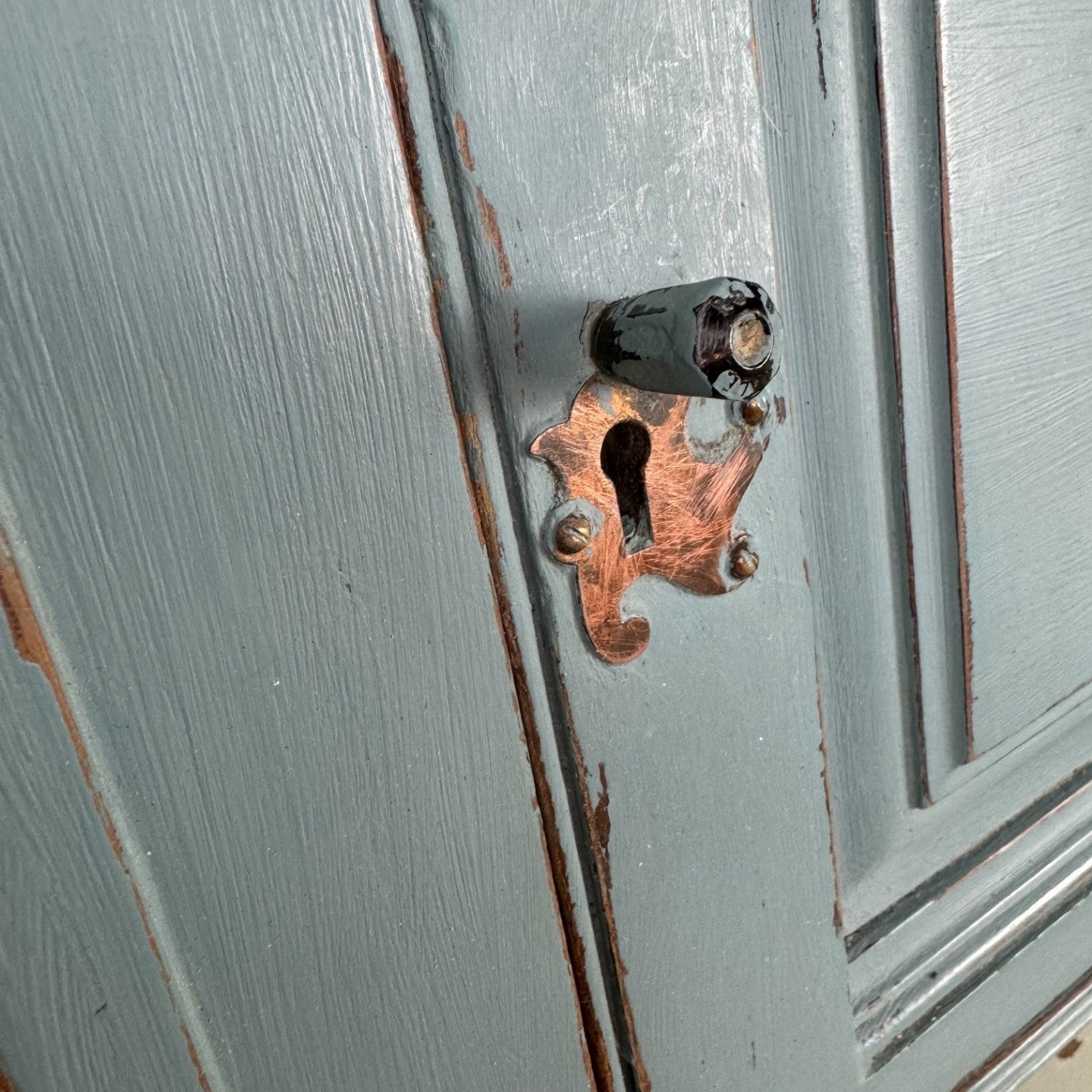 Vintage apothacery bathroom cabinet with shelves