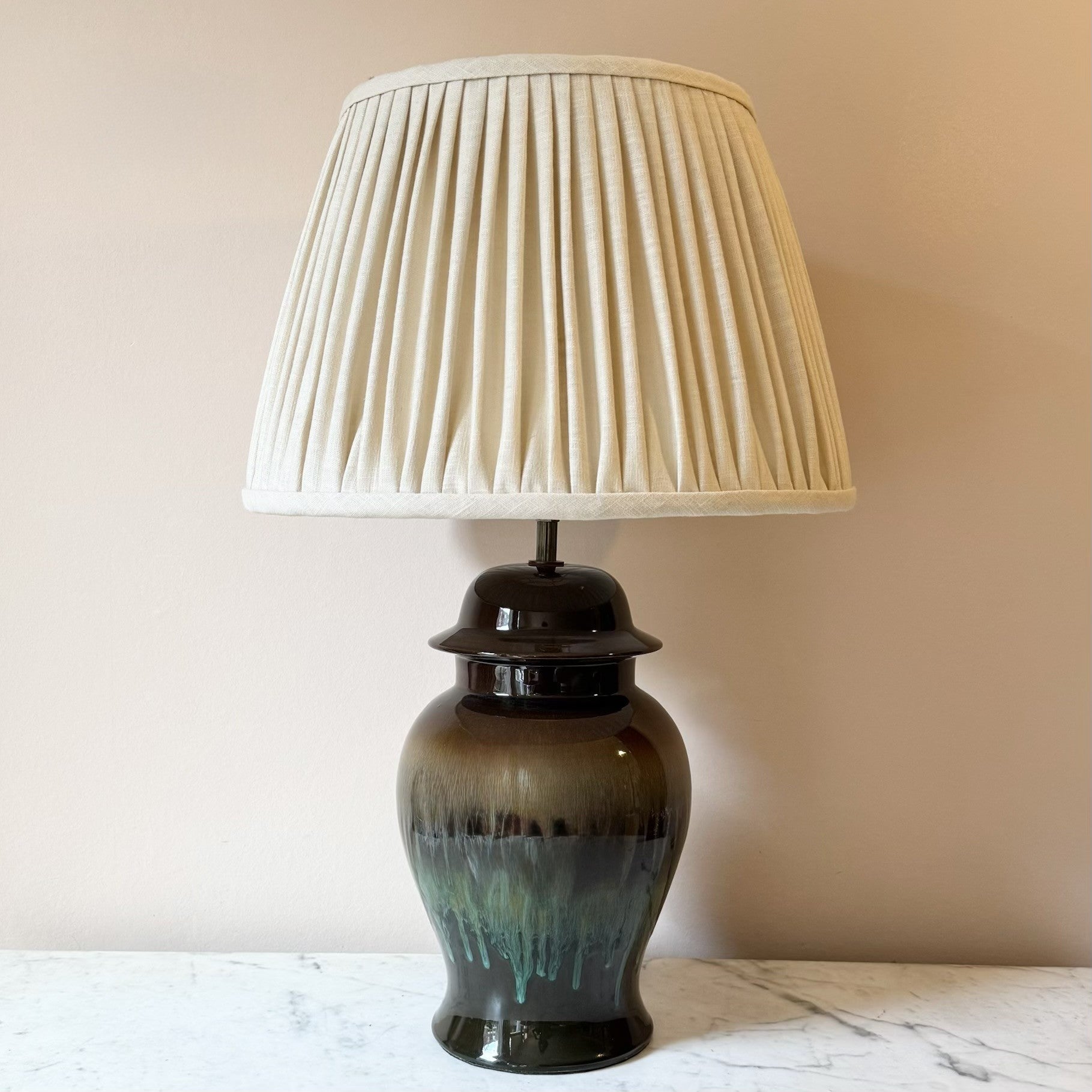 Vintage Ceramic Ginger Jar  Table Lamp