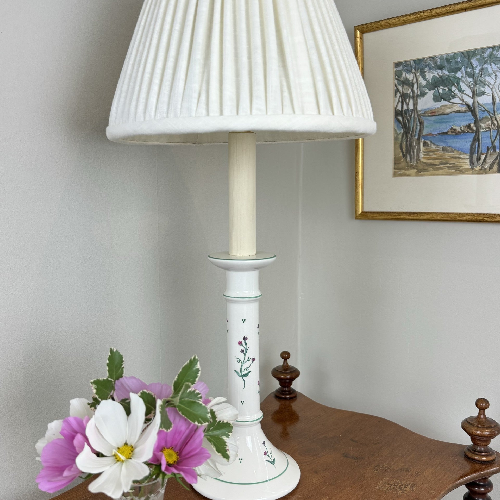 Creamware candlestick table lamp, sweet pea