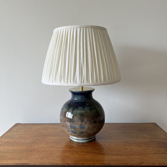 Vintage art pottery vase table lamp