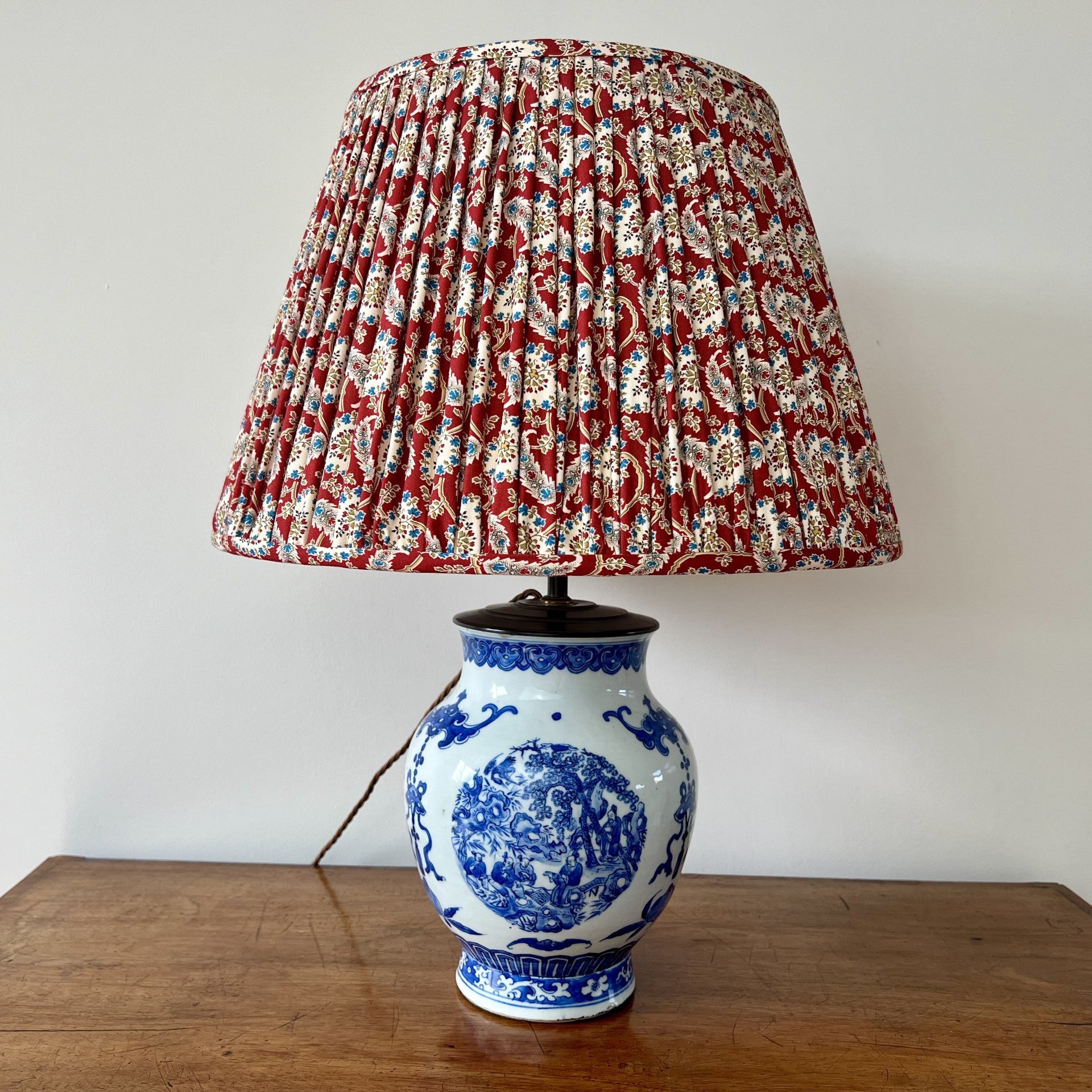 Late 19th century Chinese ceramic jar table lamp