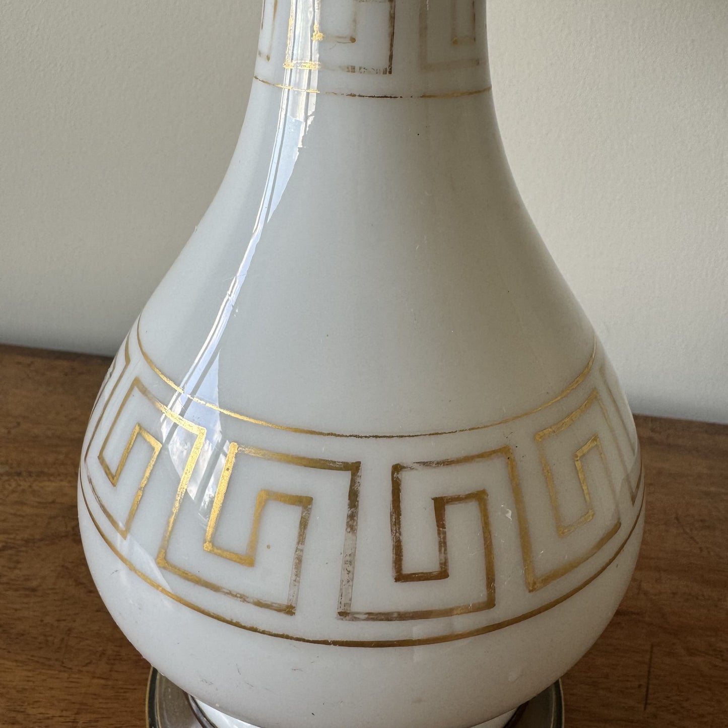 Vintage opaline glass table lamp with decoration