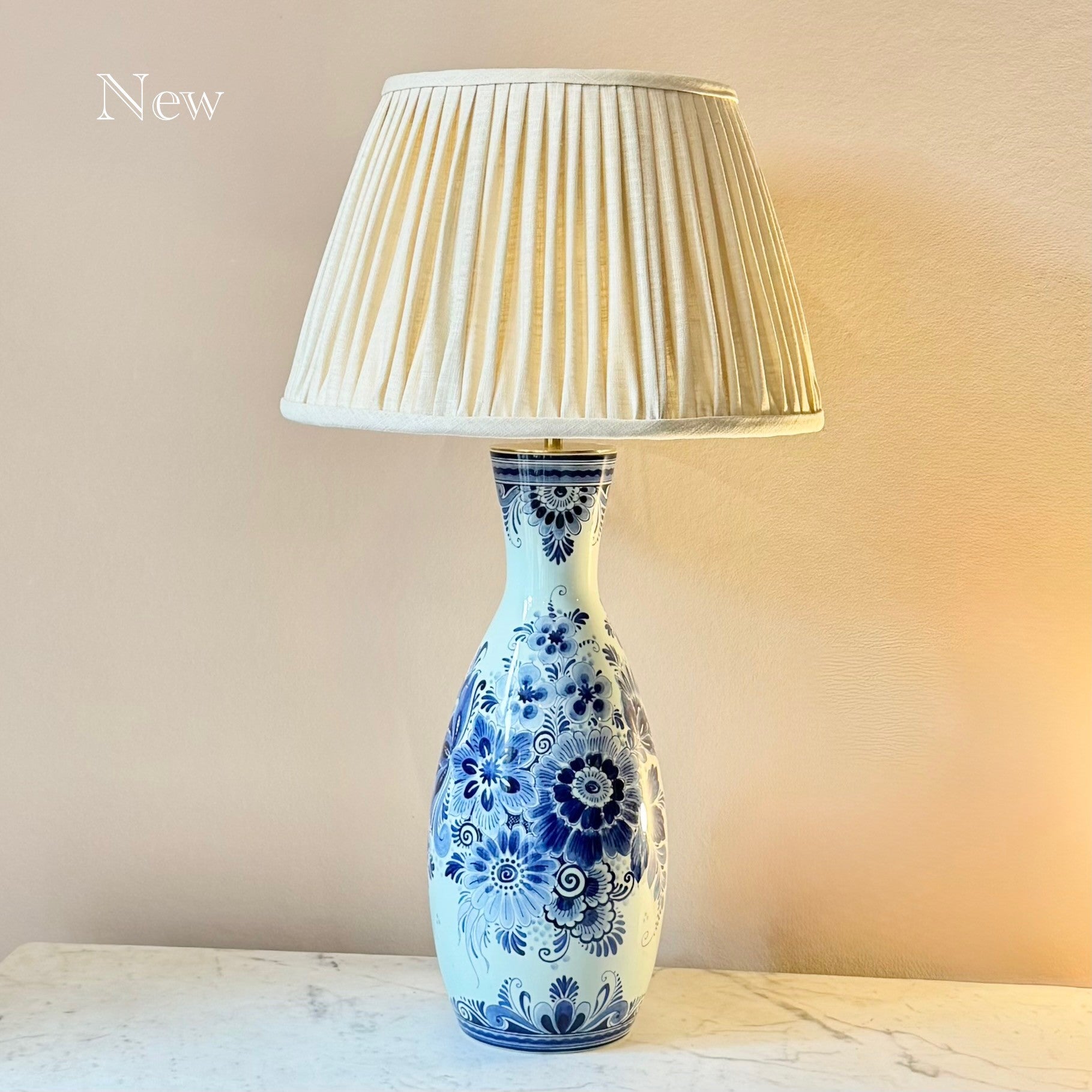Blue & White Ceramic Vase Table Lamp