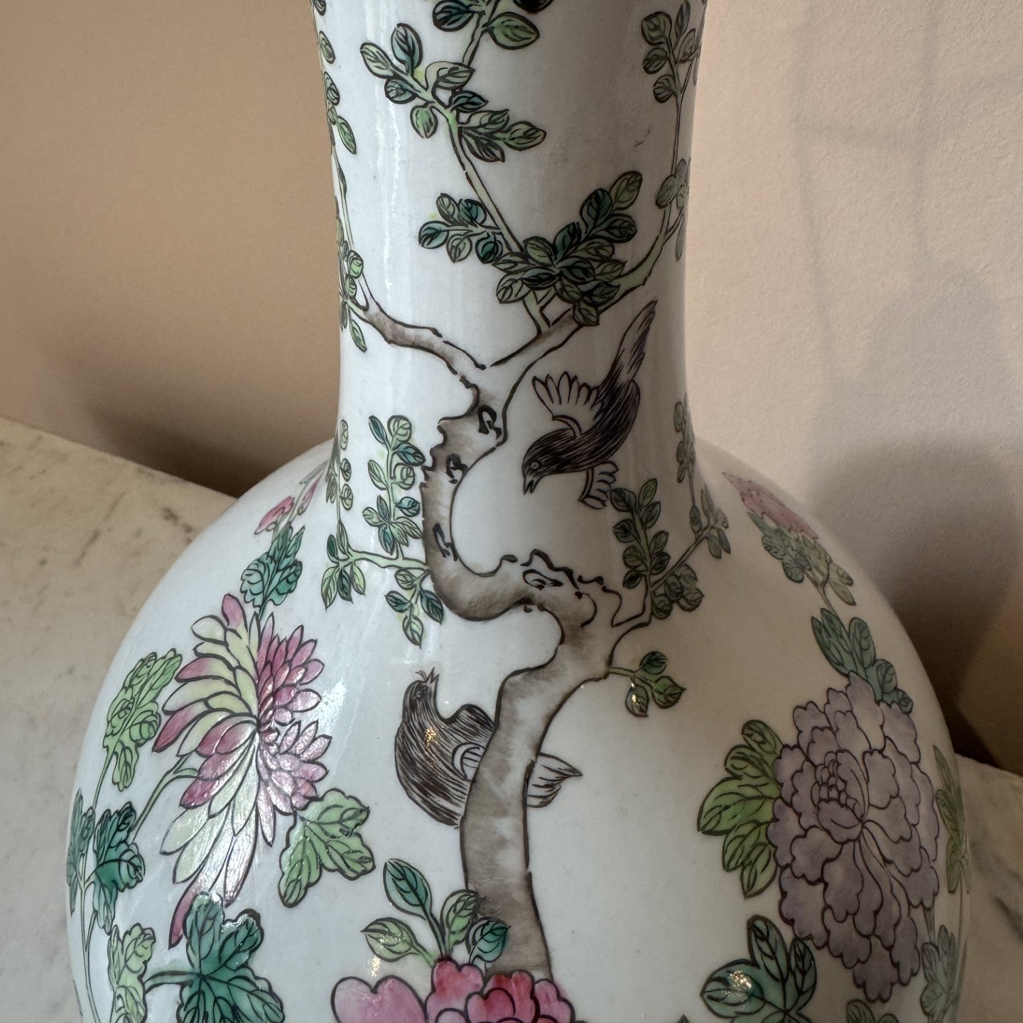 Vintage pair of floral ceramic vase table lamps