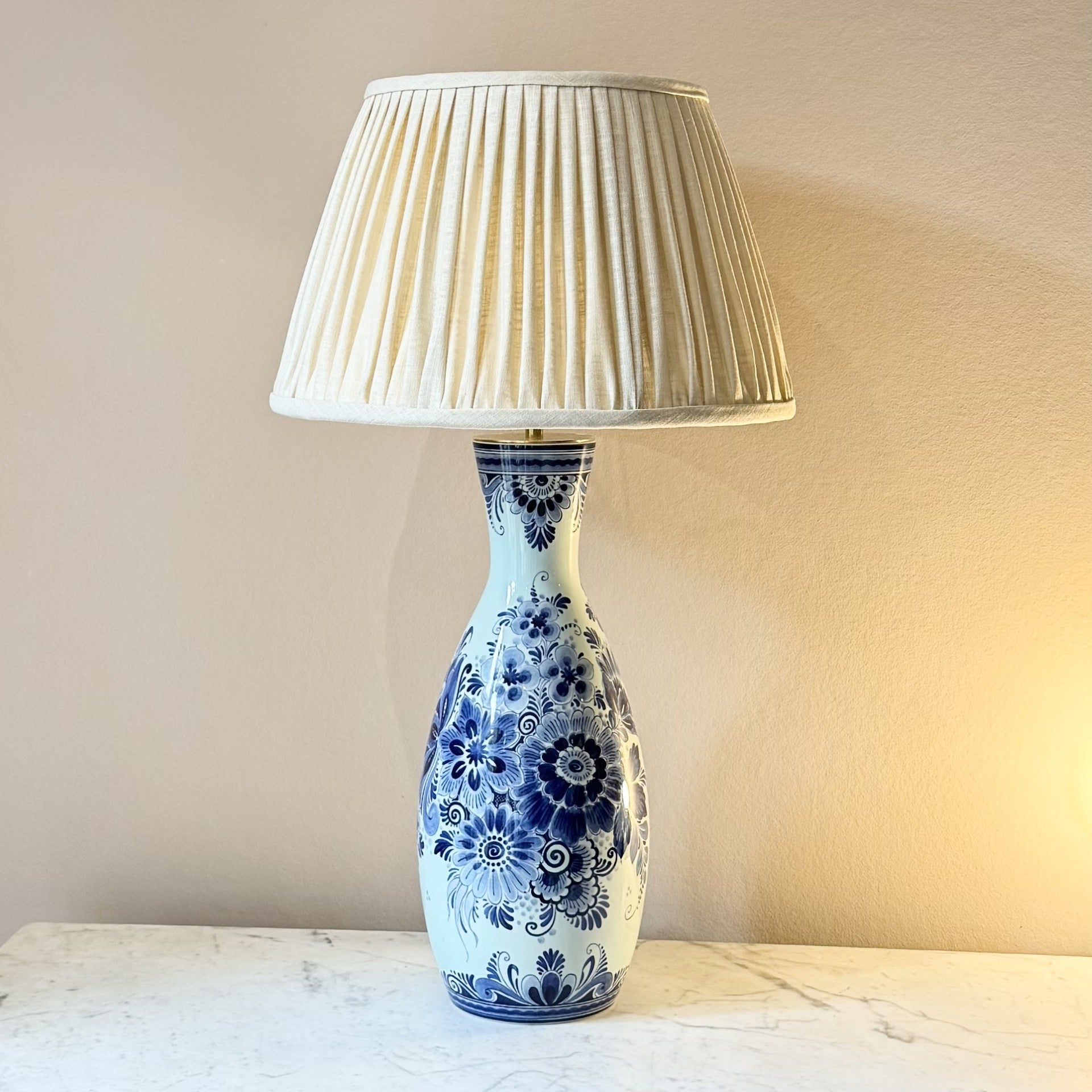 Vintage Blue & White Ceramic Vase Table Lamp